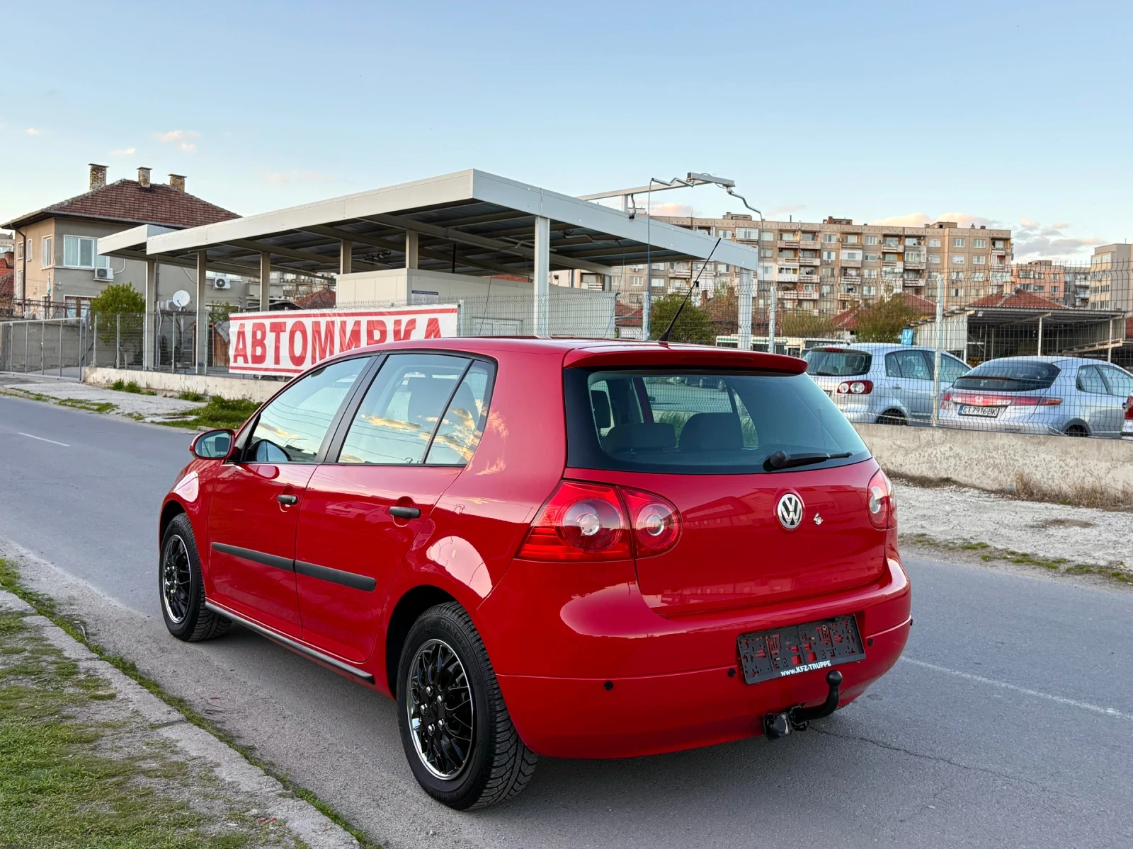 VW Golf 1.4i. Климатроник* Парктроници* 181 000км* , снимка 3 - Автомобили и джипове - 54139998