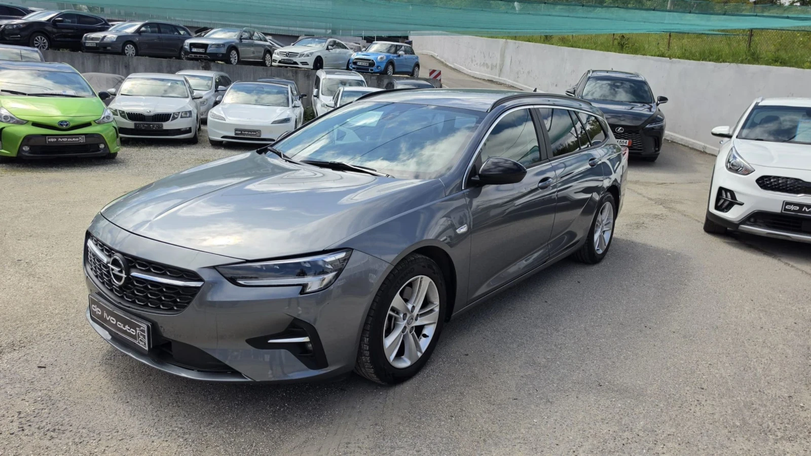 Opel Insignia Diesel* РЪЧНА СК. КУТИЯ* КАМЕРА* ОТЛИЧЕН