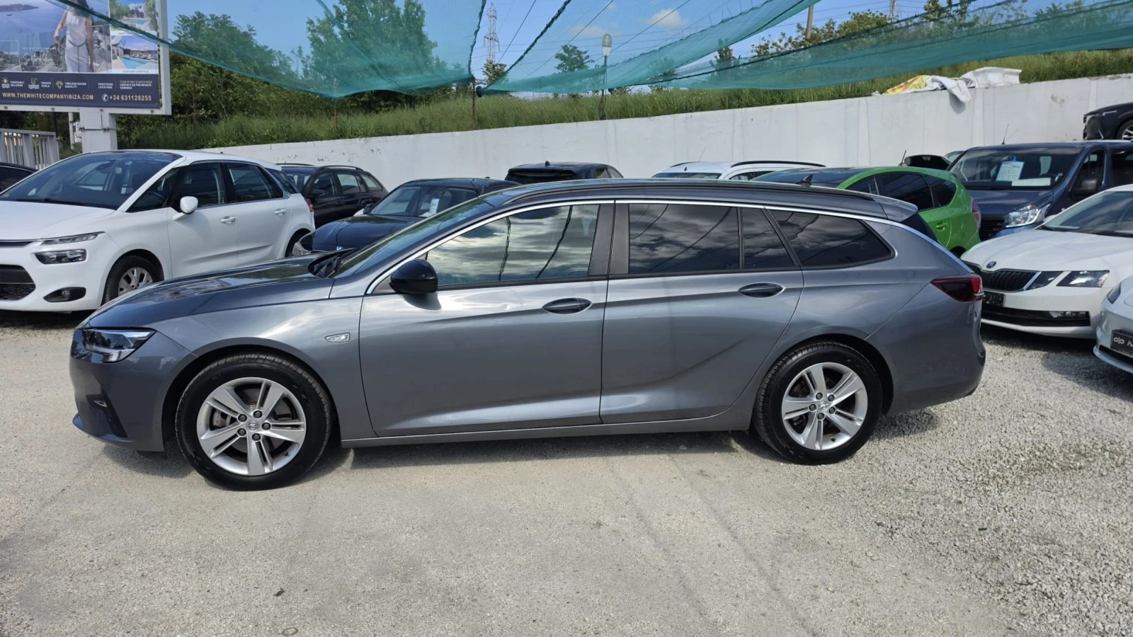 Opel Insignia Diesel* РЪЧНА СК. КУТИЯ* КАМЕРА* ОТЛИЧЕН, снимка 2 - Автомобили и джипове - 54619062