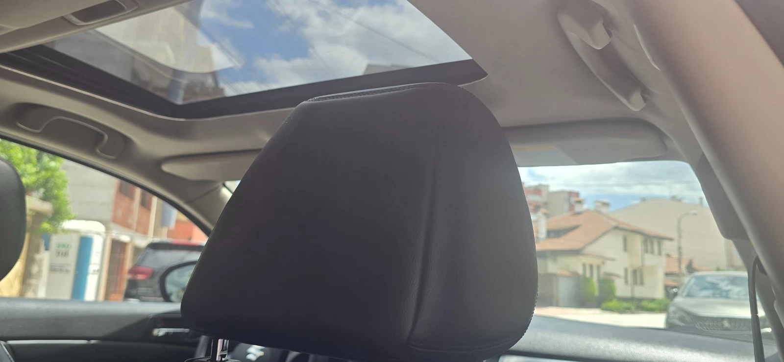Suzuki Kizashi, снимка 14 - Автомобили и джипове - 54729387