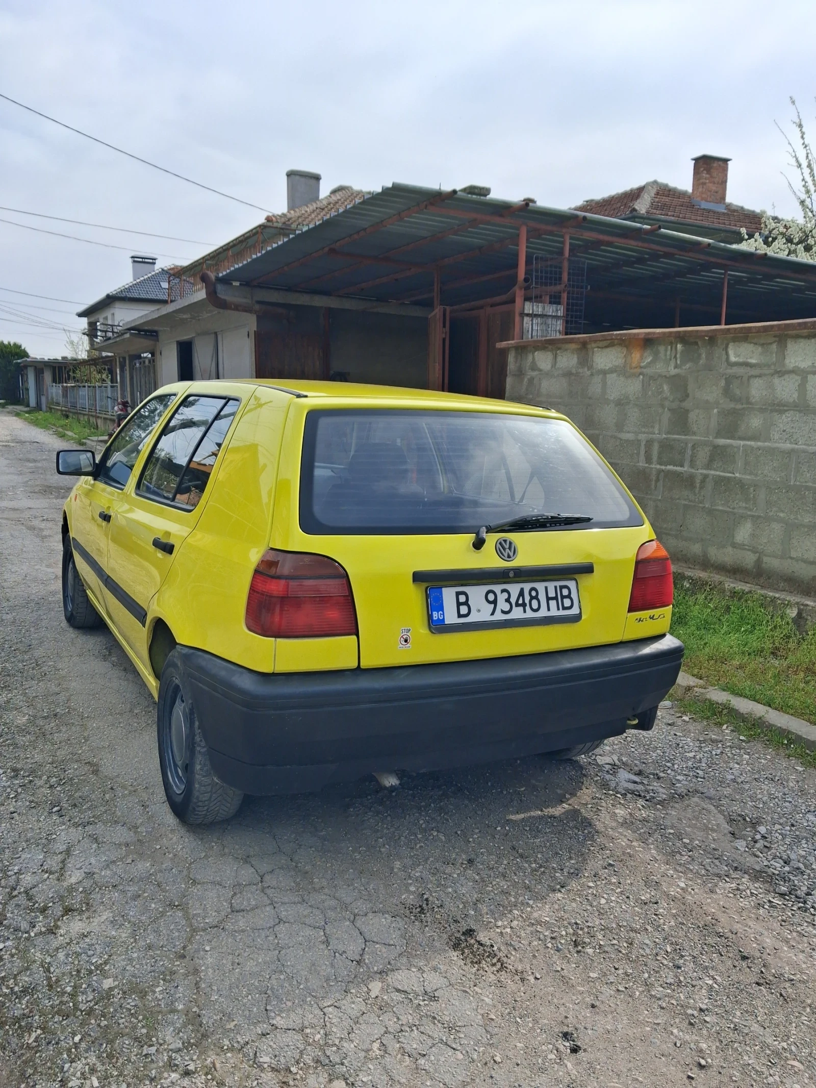VW Golf 1.9TD, снимка 3 - Автомобили и джипове - 55229857