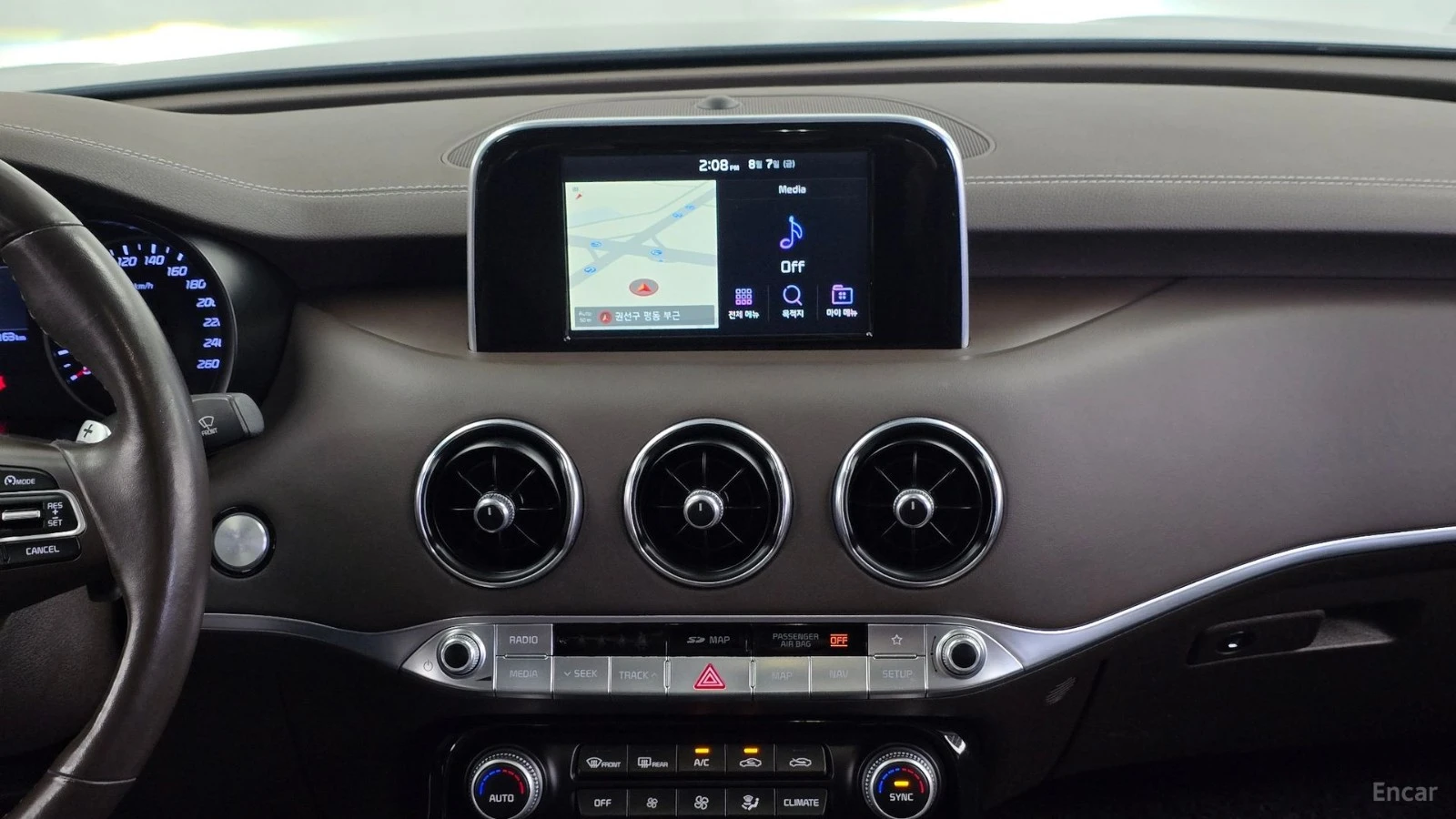 Kia Stinger 2.2* PLATINUM* ОБДУХВАНЕ* ПОДГРЕВ* 4 ПОДГРЕВА* CAM, снимка 12 - Автомобили и джипове - 55639001