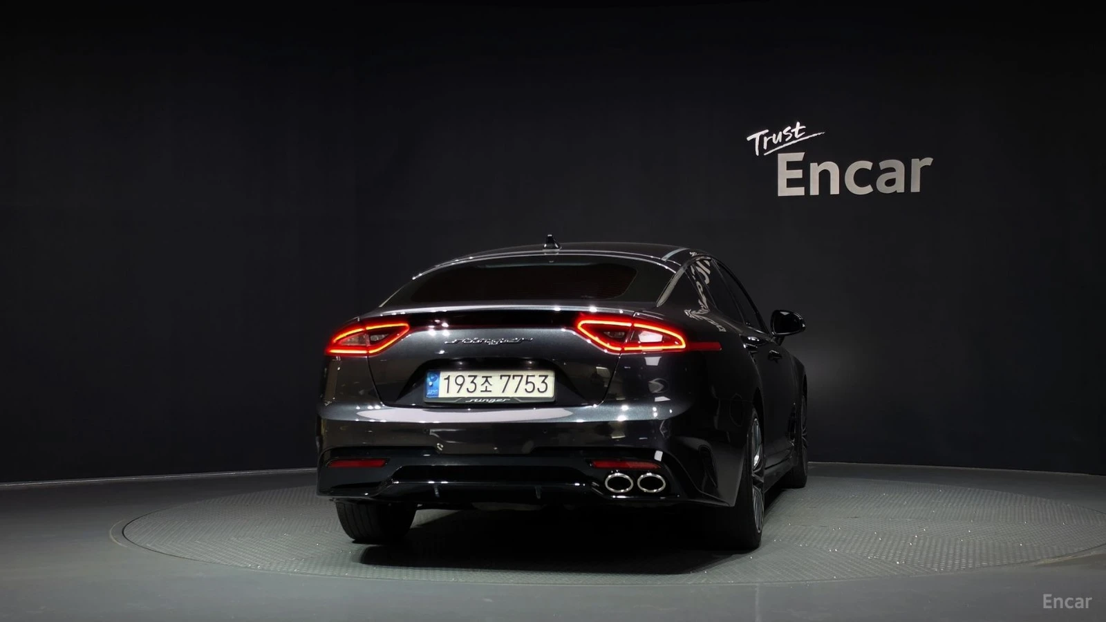 Kia Stinger 2.2* PLATINUM* ОБДУХВАНЕ* ПОДГРЕВ* 4 ПОДГРЕВА* CAM, снимка 4 - Автомобили и джипове - 55639001