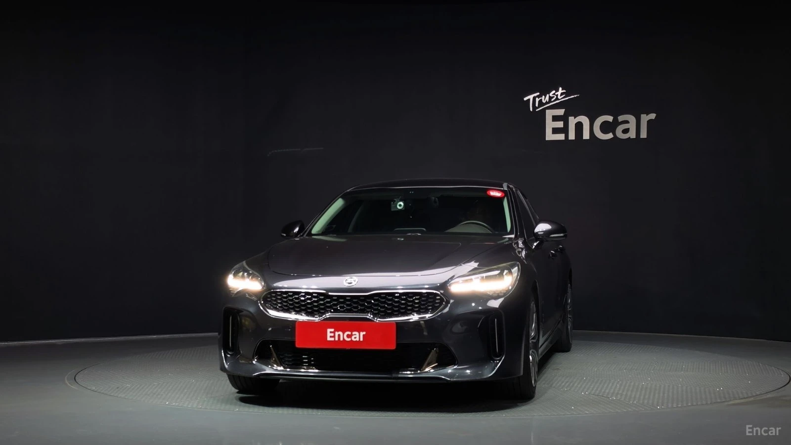 Kia Stinger 2.2* PLATINUM* ОБДУХВАНЕ* ПОДГРЕВ* 4 ПОДГРЕВА* CAM, снимка 3 - Автомобили и джипове - 55639001