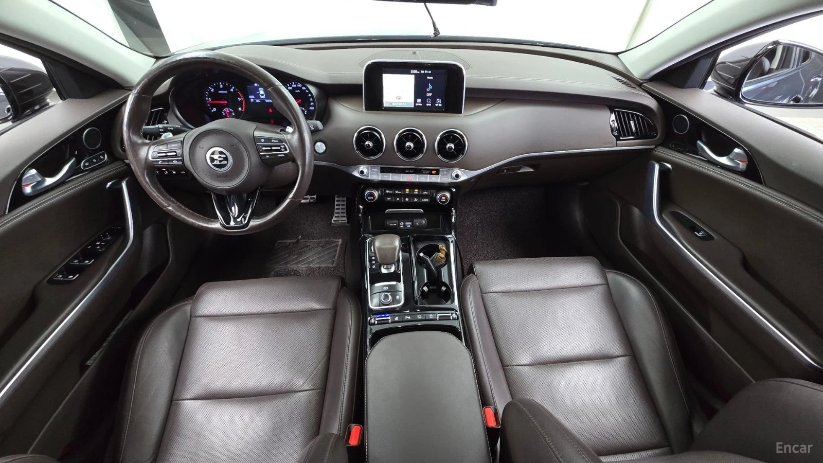 Kia Stinger 2.2* PLATINUM* ОБДУХВАНЕ* ПОДГРЕВ* 4 ПОДГРЕВА* CAM, снимка 7 - Автомобили и джипове - 55639001
