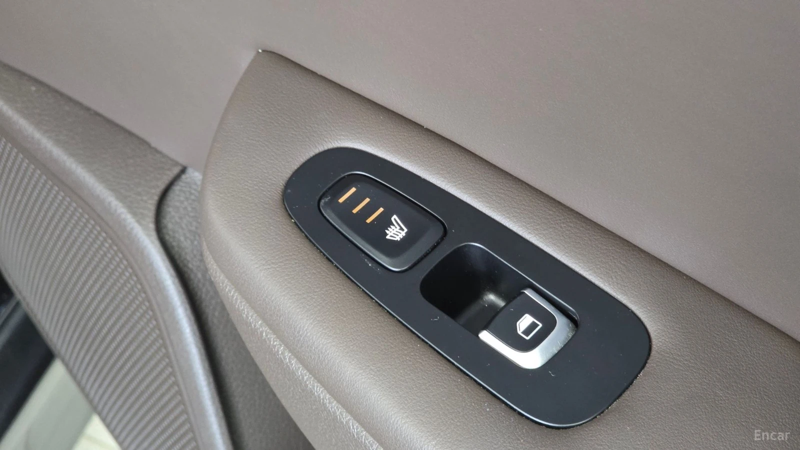Kia Stinger 2.2* PLATINUM* ОБДУХВАНЕ* ПОДГРЕВ* 4 ПОДГРЕВА* CAM, снимка 17 - Автомобили и джипове - 55639001