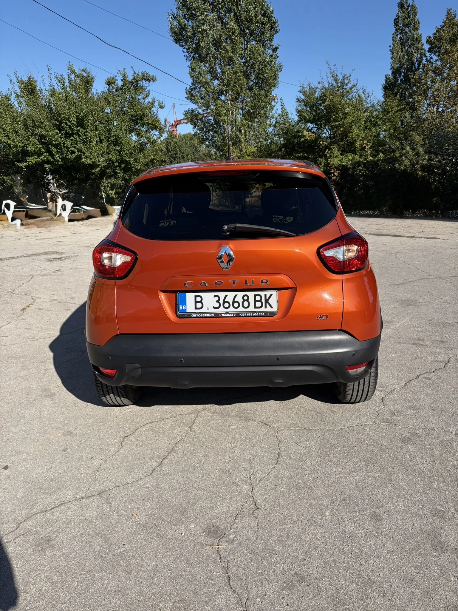 Renault Captur 1, 5dci, снимка 3 - Автомобили и джипове - 56118137