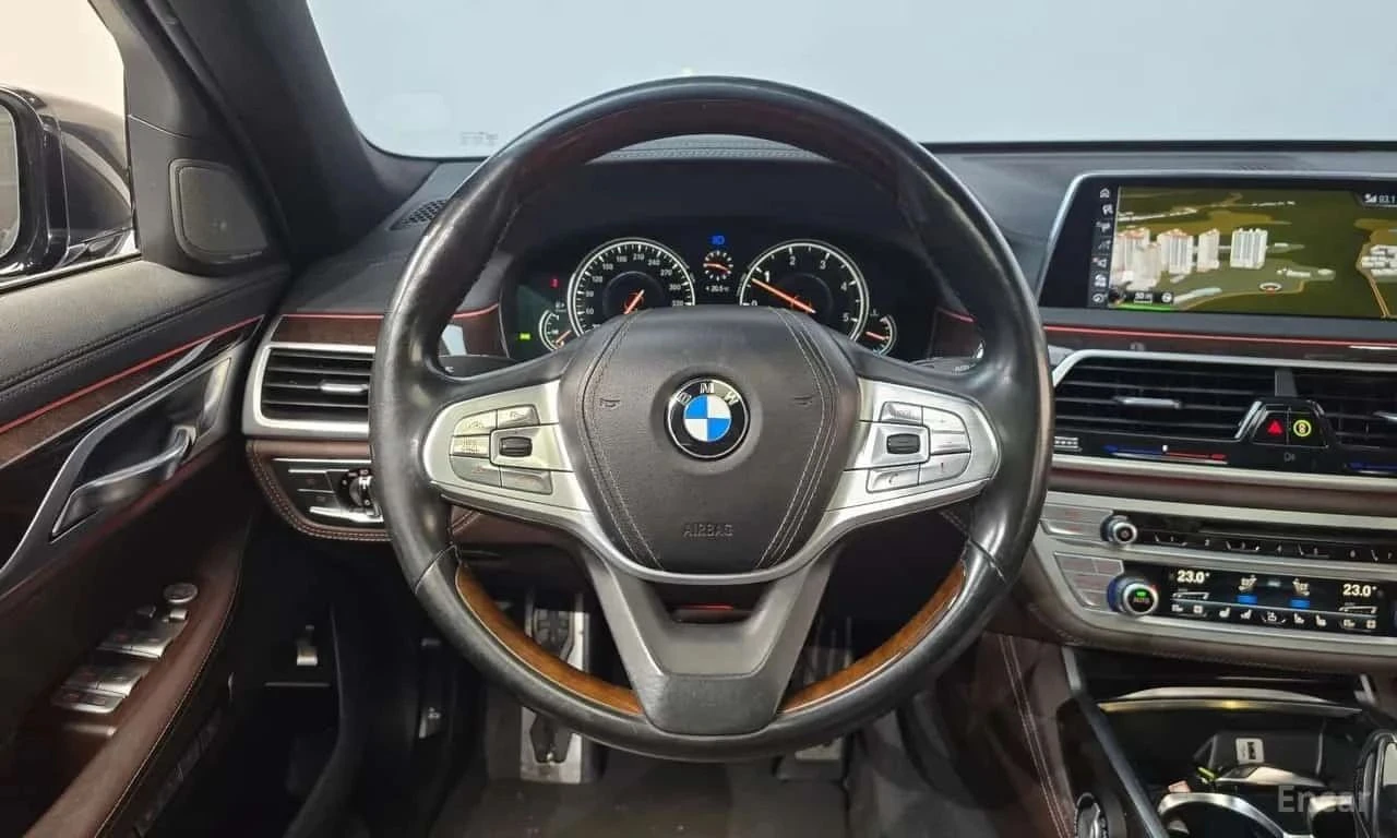 BMW 730, снимка 12 - Автомобили и джипове - 56684711