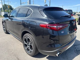 Alfa Romeo Stelvio Ti AWD * DIS * ПОДГРЕВ * ПАНО * H KARDON, снимка 4