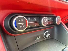 Alfa Romeo Stelvio Ti AWD * DIS * ПОДГРЕВ * ПАНО * H KARDON, снимка 13