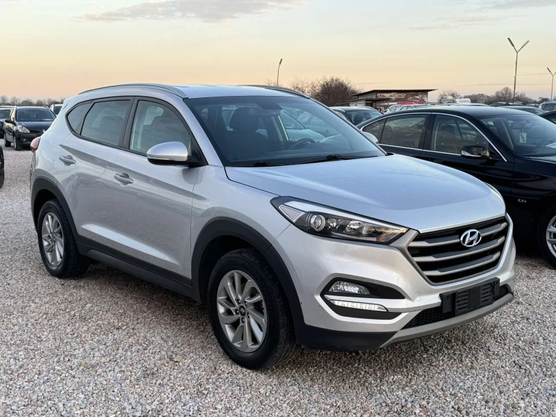 Hyundai Tucson 1.6I, снимка 3 - Автомобили и джипове - 48283908