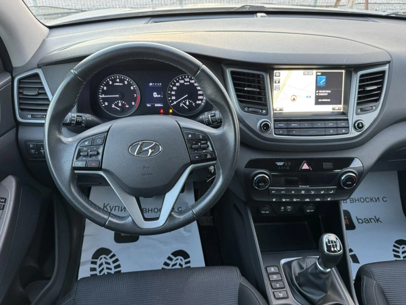 Hyundai Tucson 1.6I, снимка 10 - Автомобили и джипове - 48283908