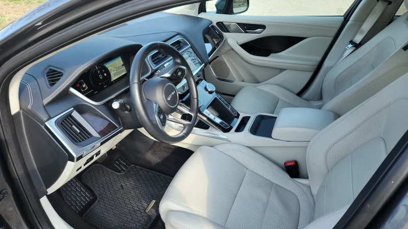 Jaguar I-Pace First Edition най-високо ниво, вс екстри, снимка 7 - Автомобили и джипове - 53353331