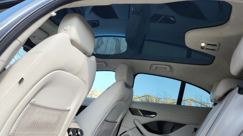 Jaguar I-Pace First Edition най-високо ниво, вс екстри, снимка 9 - Автомобили и джипове - 53353331
