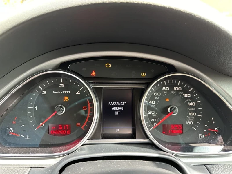 Audi Q7, снимка 11 - Автомобили и джипове - 51025953