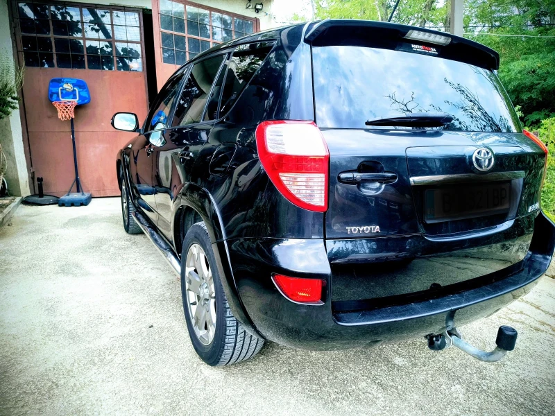 Toyota Rav4 2.2 D cat, снимка 4 - Автомобили и джипове - 51674111