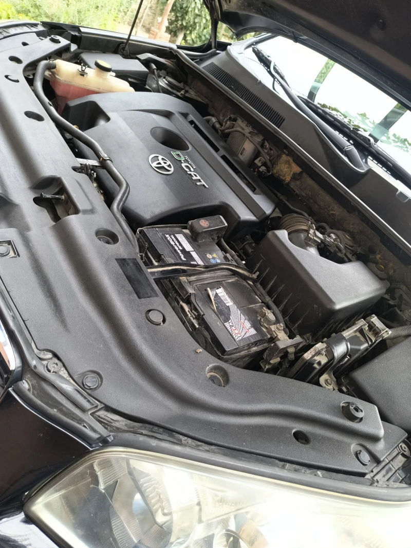 Toyota Rav4 2.2 D cat, снимка 10 - Автомобили и джипове - 51674111