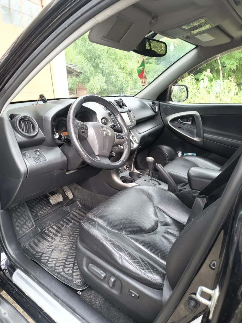 Toyota Rav4 2.2 D cat, снимка 5 - Автомобили и джипове - 51674111