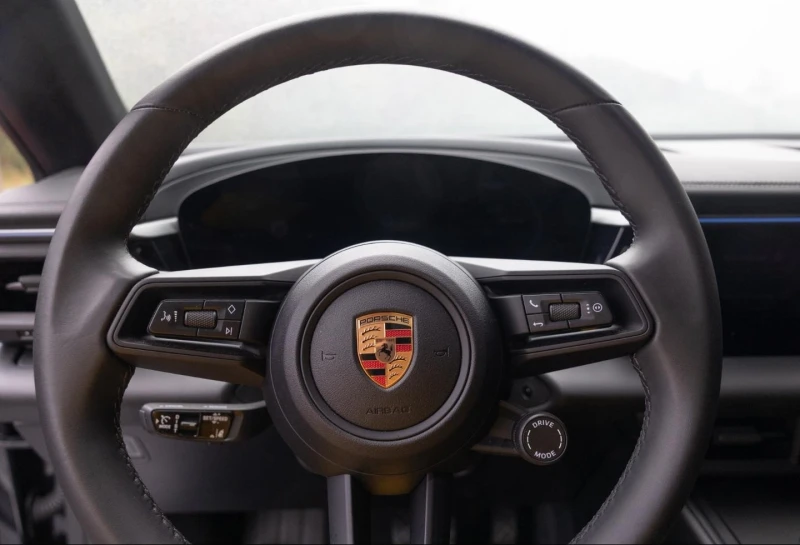 Porsche Macan 4 ELECTRIC/LED-MATRIX/PANO/BOSE/360/MEMORY/, снимка 12 - Автомобили и джипове - 52223111