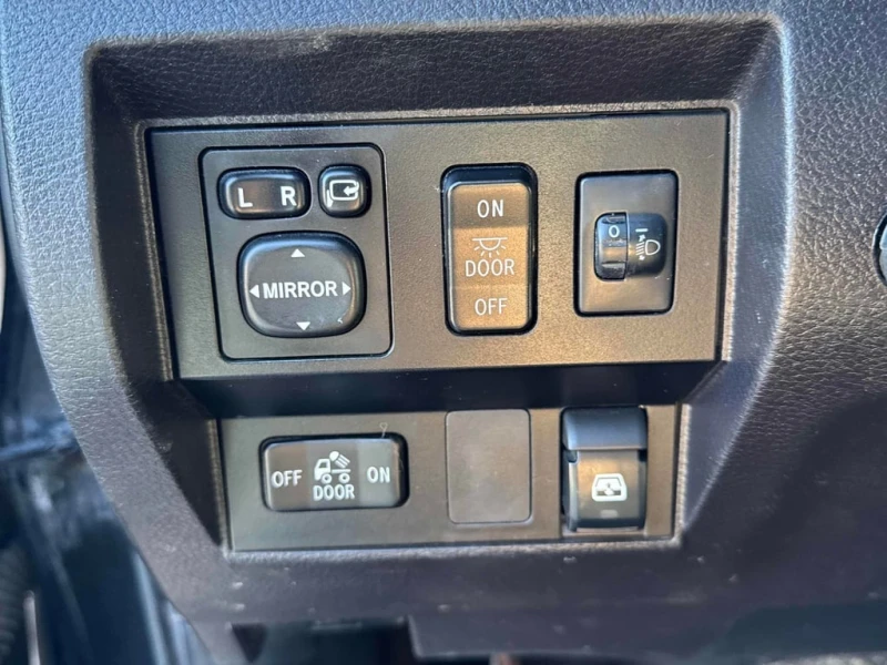 Toyota Tundra * Platinum * CARFAX * БЕЗ ПЪРВОНАЧАЛНА ВНОСКА, снимка 13 - Автомобили и джипове - 52919208