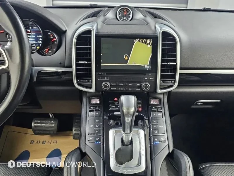 Porsche Cayenne, снимка 14 - Автомобили и джипове - 56690355