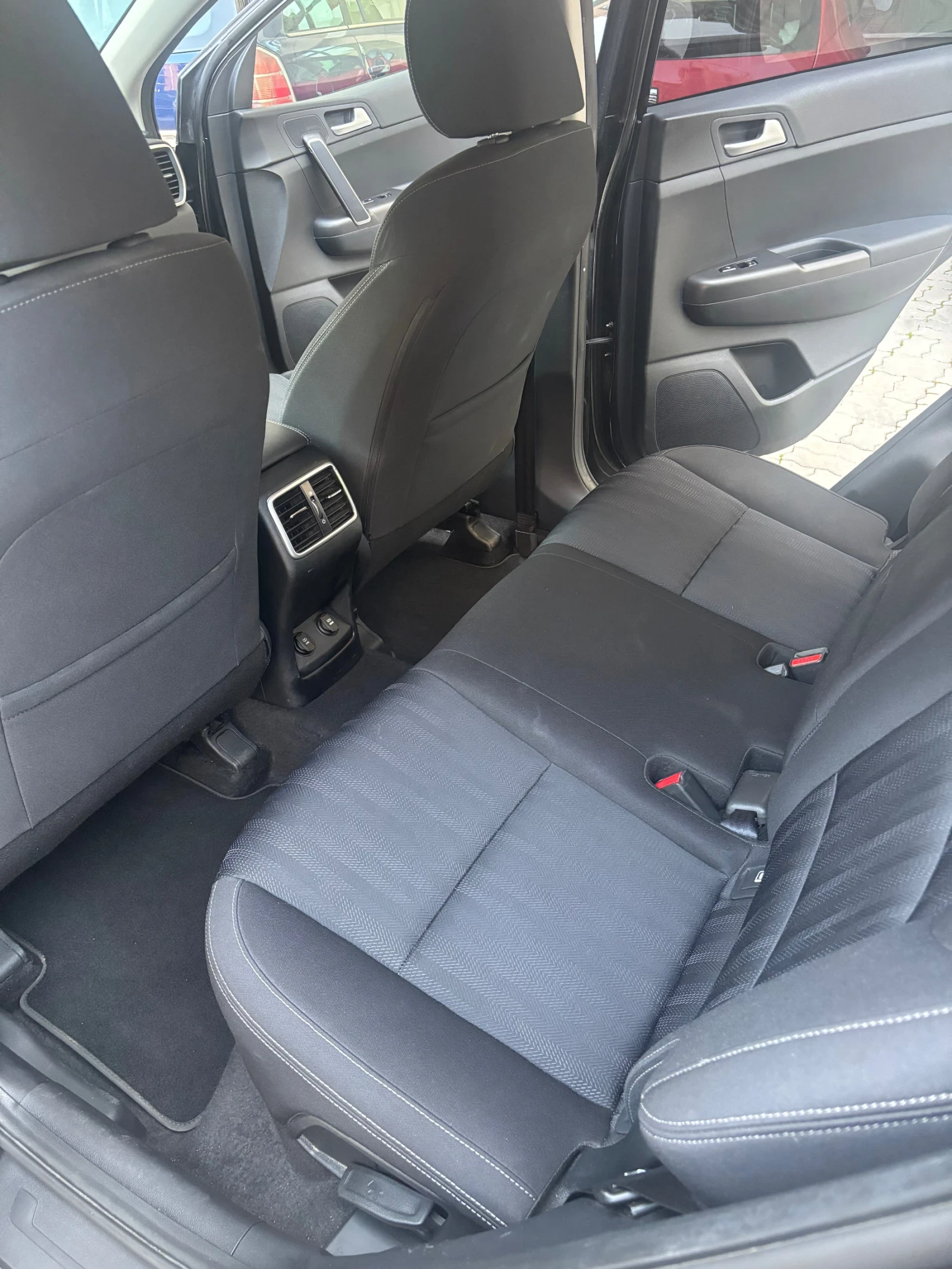 Kia Sportage 1, 6Т 4WD Aut - изображение 8