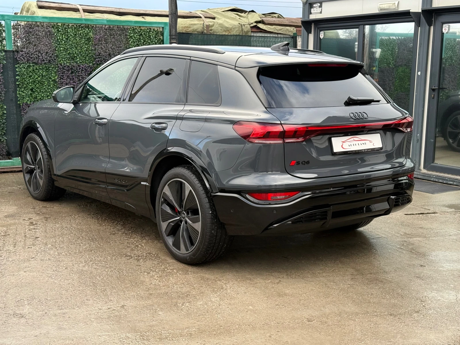 Audi Q6 SQ6 E-TRON/LED/NAVI/PANO/360/СОБСТВЕН ЛИЗИНГ - изображение 6