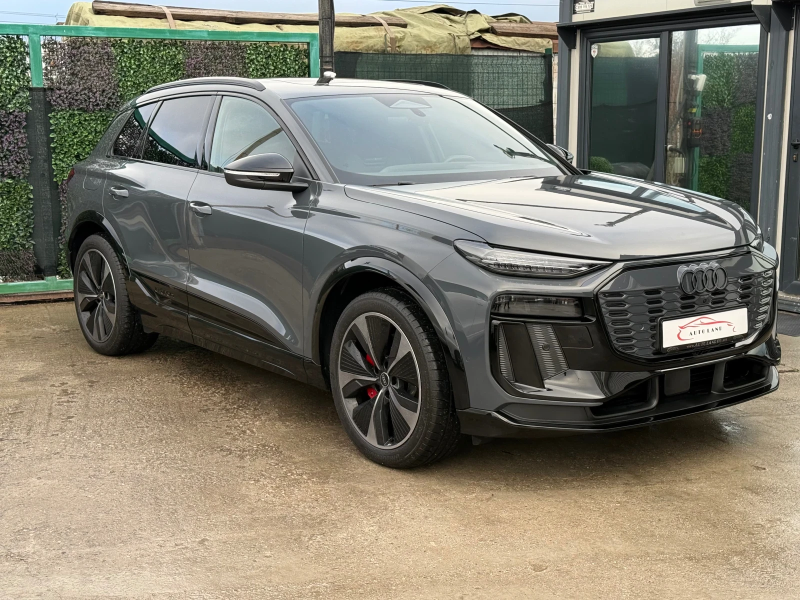 Audi Q6 SQ6 E-TRON/LED/NAVI/PANO/360/СОБСТВЕН ЛИЗИНГ - изображение 2
