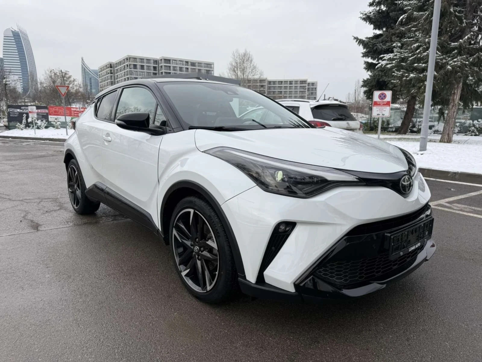 Toyota C-HR GR SPORT 35 000�� ���� | Mobile.bg � ����������� 3