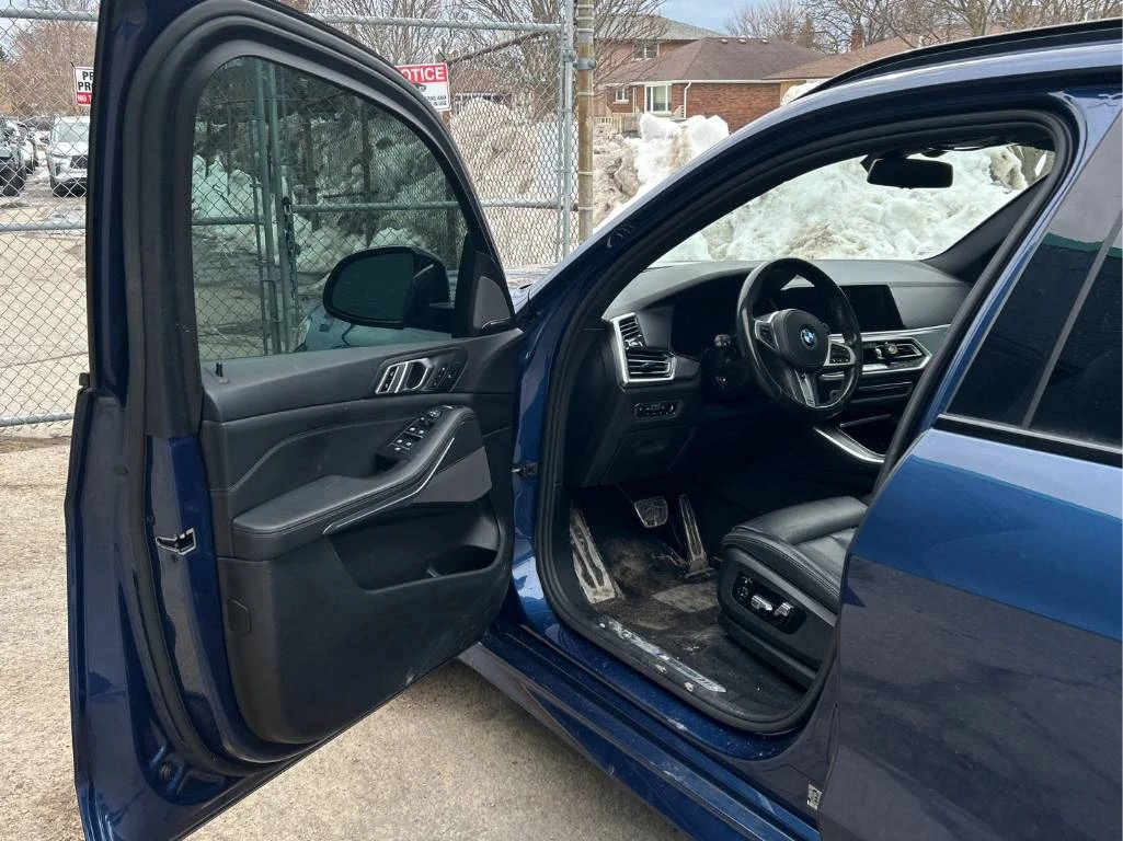 BMW X5 xDrive40i * CARFAX * ЛАЗЕР * 360 КАМЕРИ * М ПАКЕТ, снимка 9 - Автомобили и джипове - 53971250