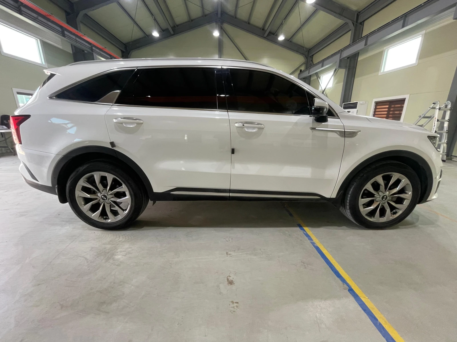 Kia Sorento 2.2D ! 4WD ! Signature !, снимка 5 - Автомобили и джипове - 54149979