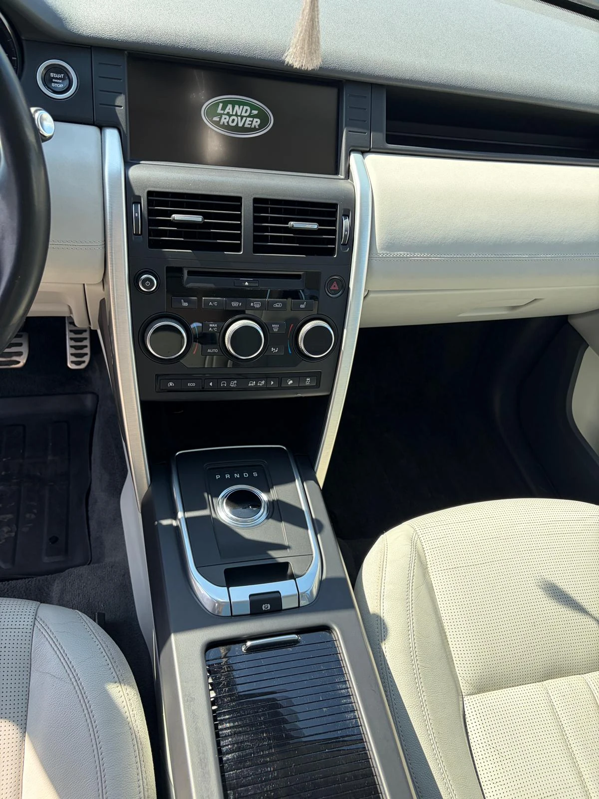 Land Rover Discovery Sport HSE, снимка 12 - Автомобили и джипове - 54445446