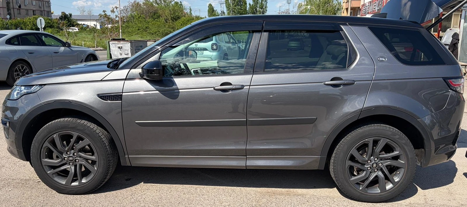 Land Rover Discovery Sport HSE, снимка 2 - Автомобили и джипове - 54445446
