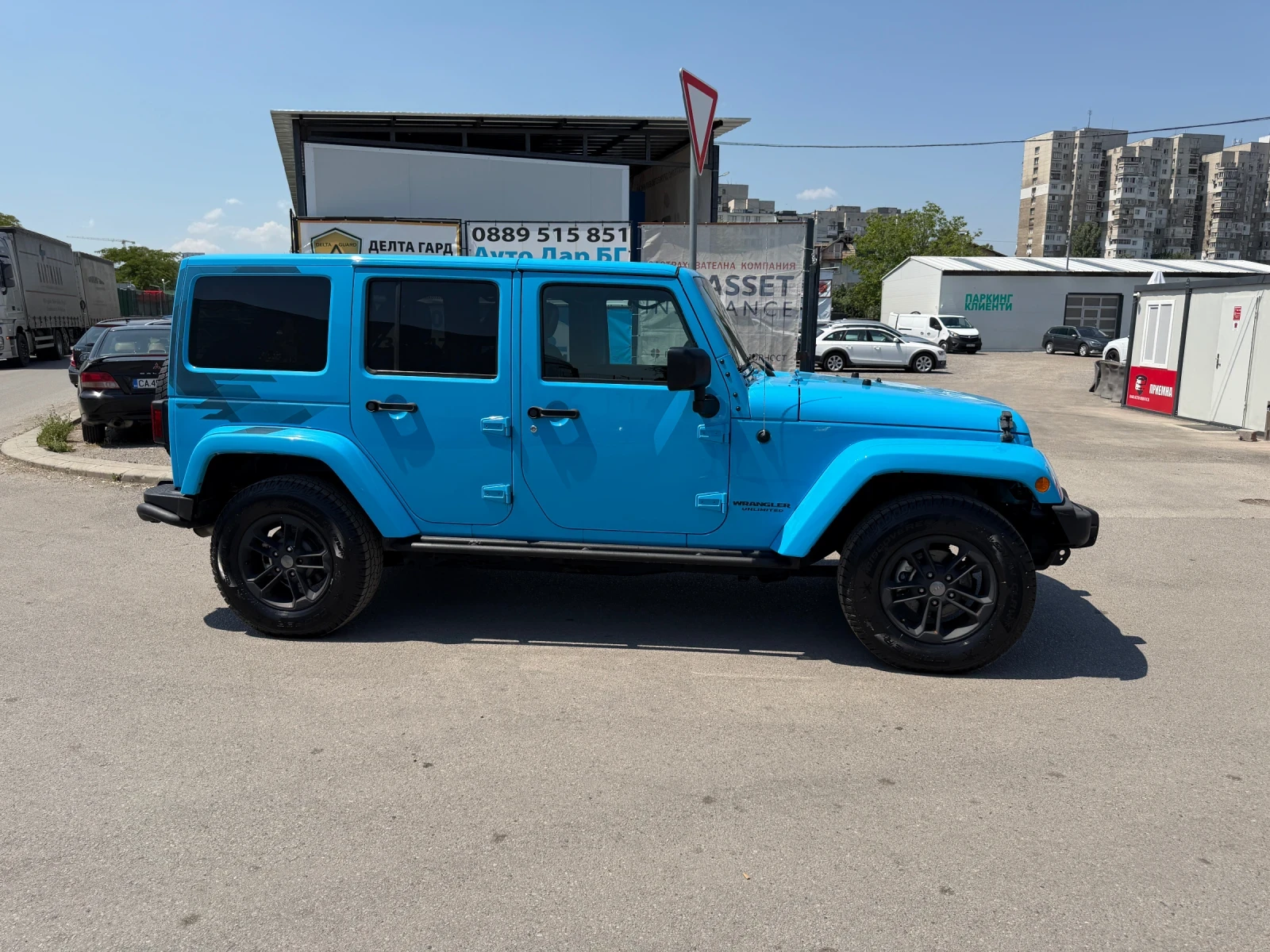 Jeep Wrangler Unlimited Winter Edition , снимка 4 - Автомобили и джипове - 55099916