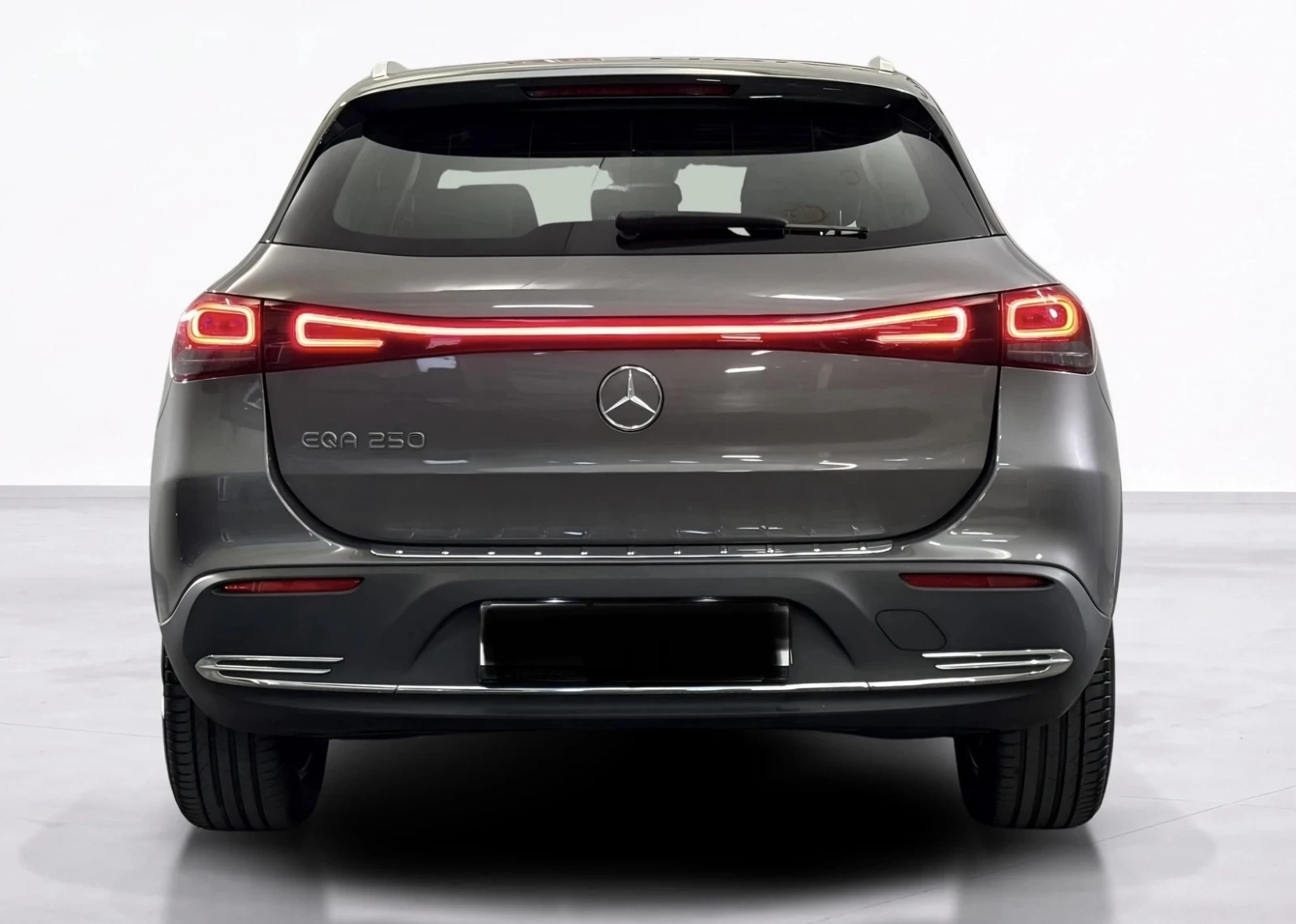 Mercedes-Benz EQA 250 12.2021г  70000км, снимка 2 - Автомобили и джипове - 55401120