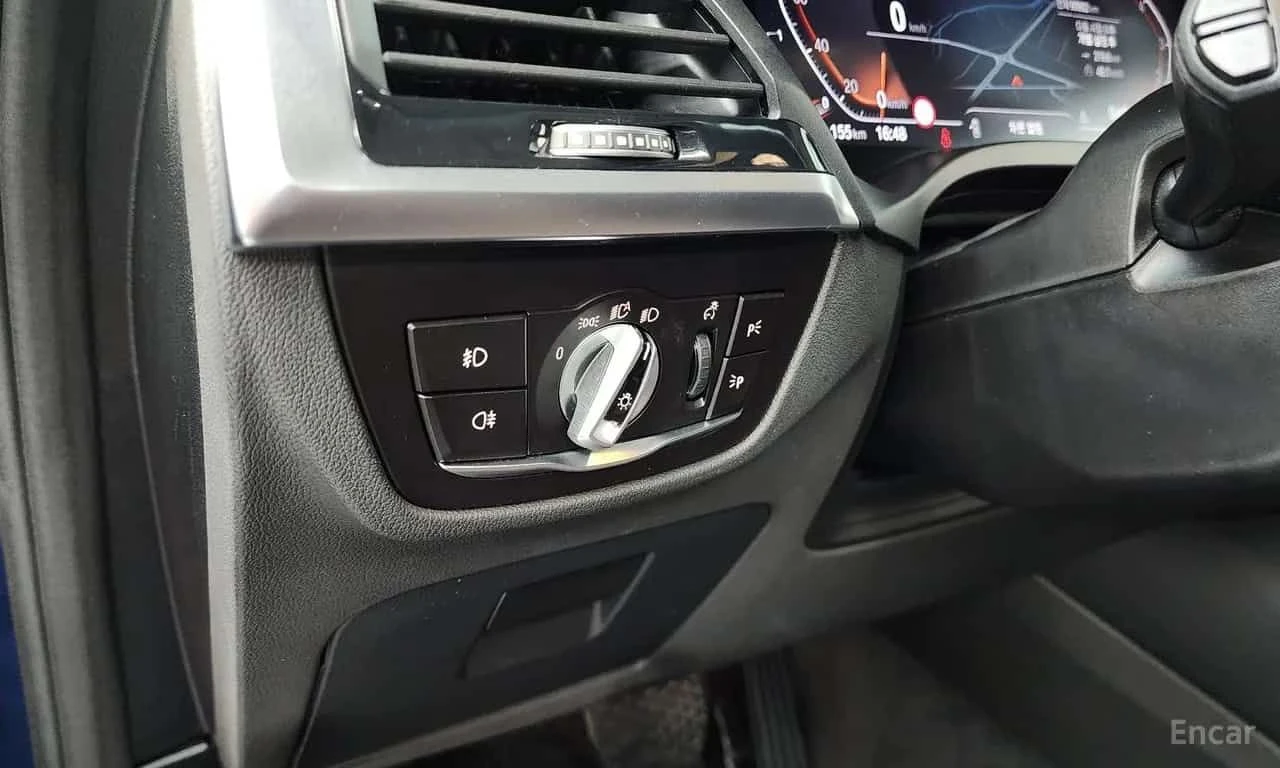 BMW X3 * xDrive 20i Luxury * ЦЕНА ДО БГ, снимка 16 - Автомобили и джипове - 55643923