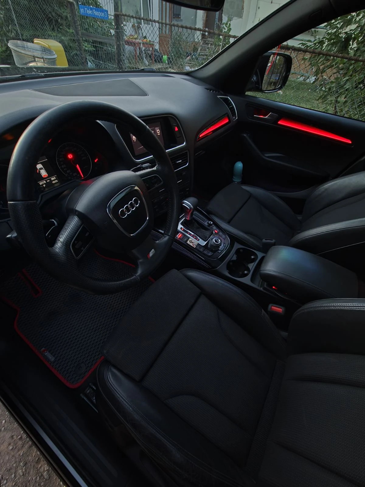 Audi Q5, снимка 7 - Автомобили и джипове - 55696400
