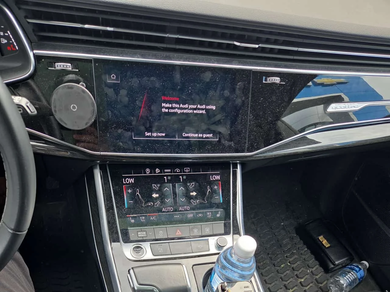 Audi Q8 * CARFAX * ДИСТРОНИК * 360 КАМЕРА * АВТОКРЕДИТ, снимка 9 - Автомобили и джипове - 55793247