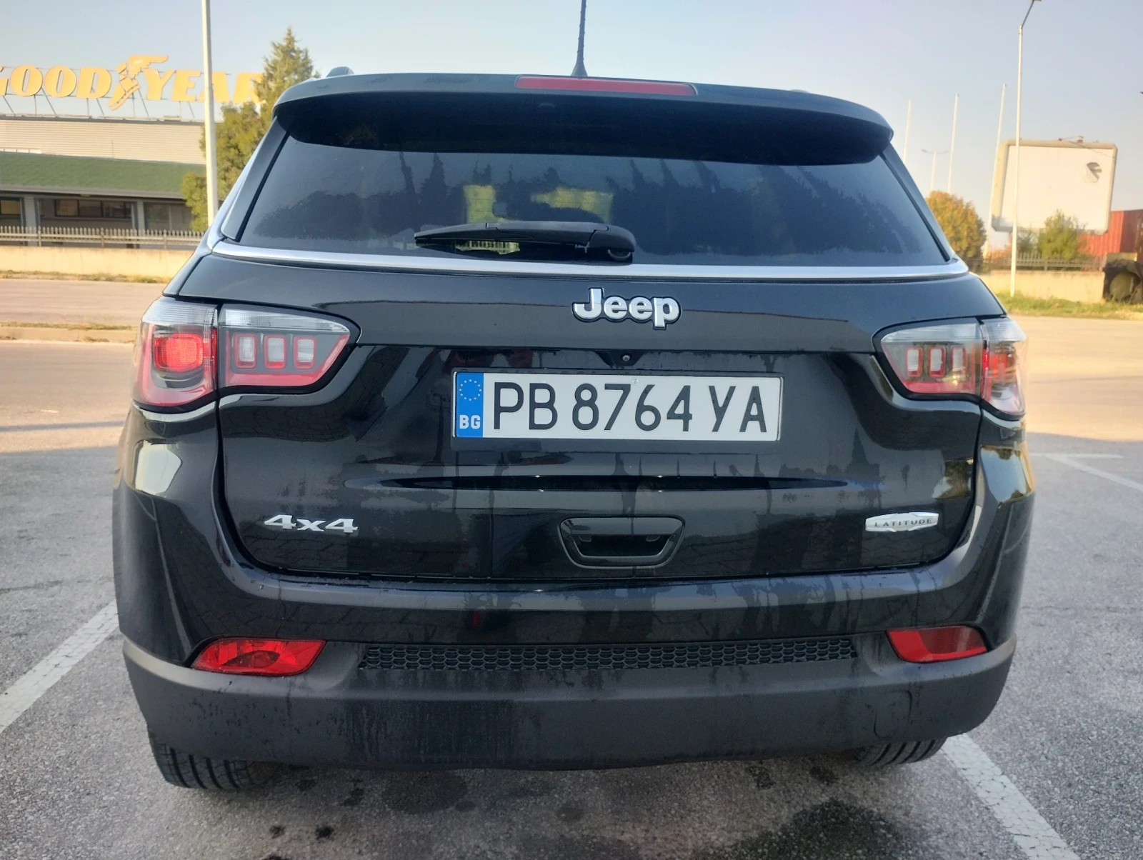 Jeep Compass 2.4 59000km, снимка 6 - Автомобили и джипове - 56601414