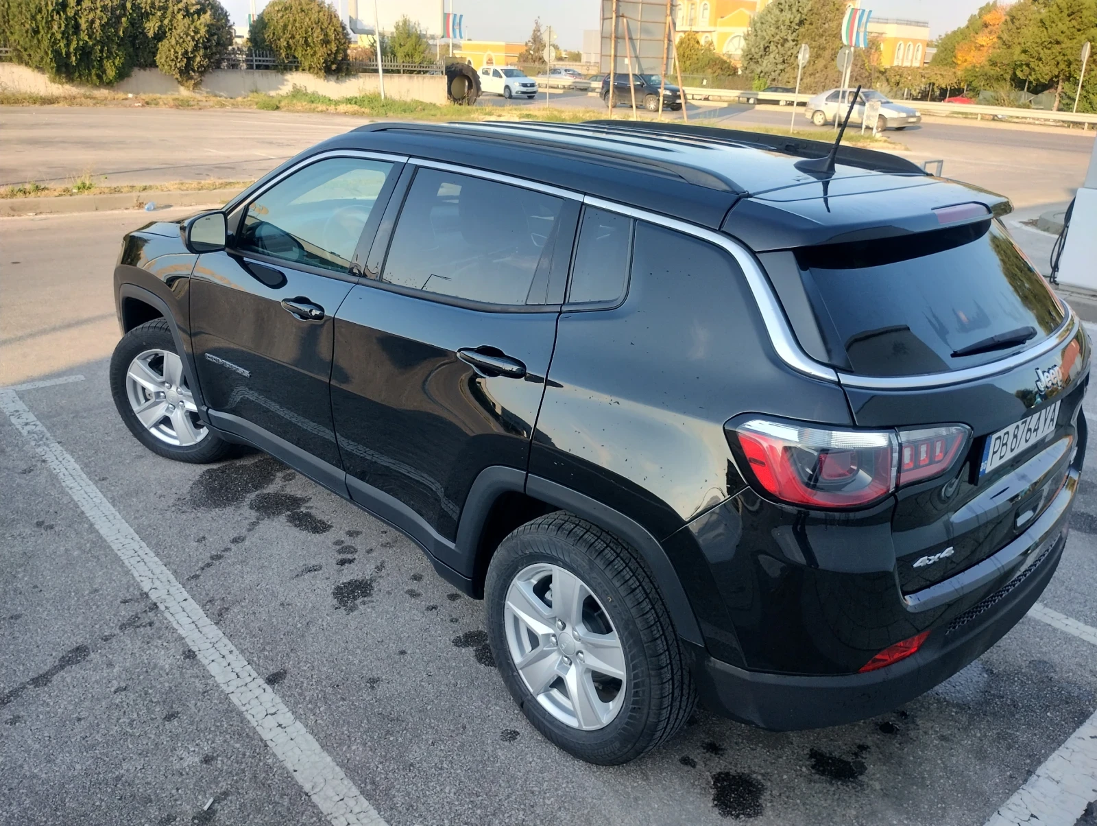 Jeep Compass 2.4 59000km, снимка 3 - Автомобили и джипове - 56601414