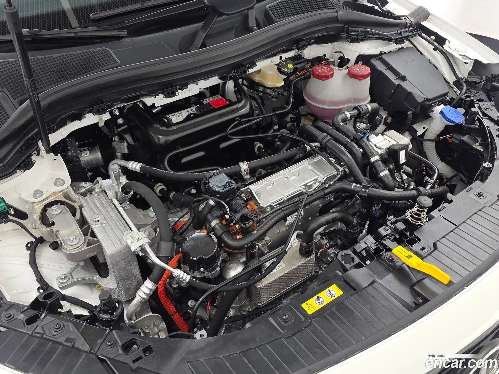 Mercedes-Benz EQA EQA250 AMG Line* КРАЙНА ЦЕНА ДО BG, снимка 6 - Автомобили и джипове - 56685045