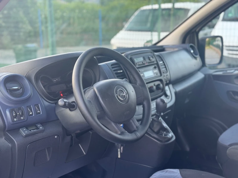 Opel Vivaro 1.6CDTI* КАТО НОВ* КЛИМА* Германия* Работилница* , снимка 10 - Бусове и автобуси - 50842367