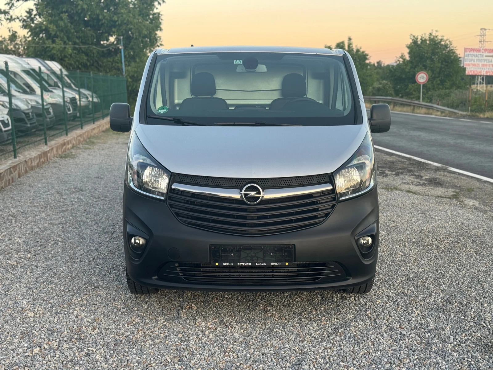 Opel Vivaro 1.6CDTI* КАТО НОВ* КЛИМА* Германия* Работилница*  - изображение 2