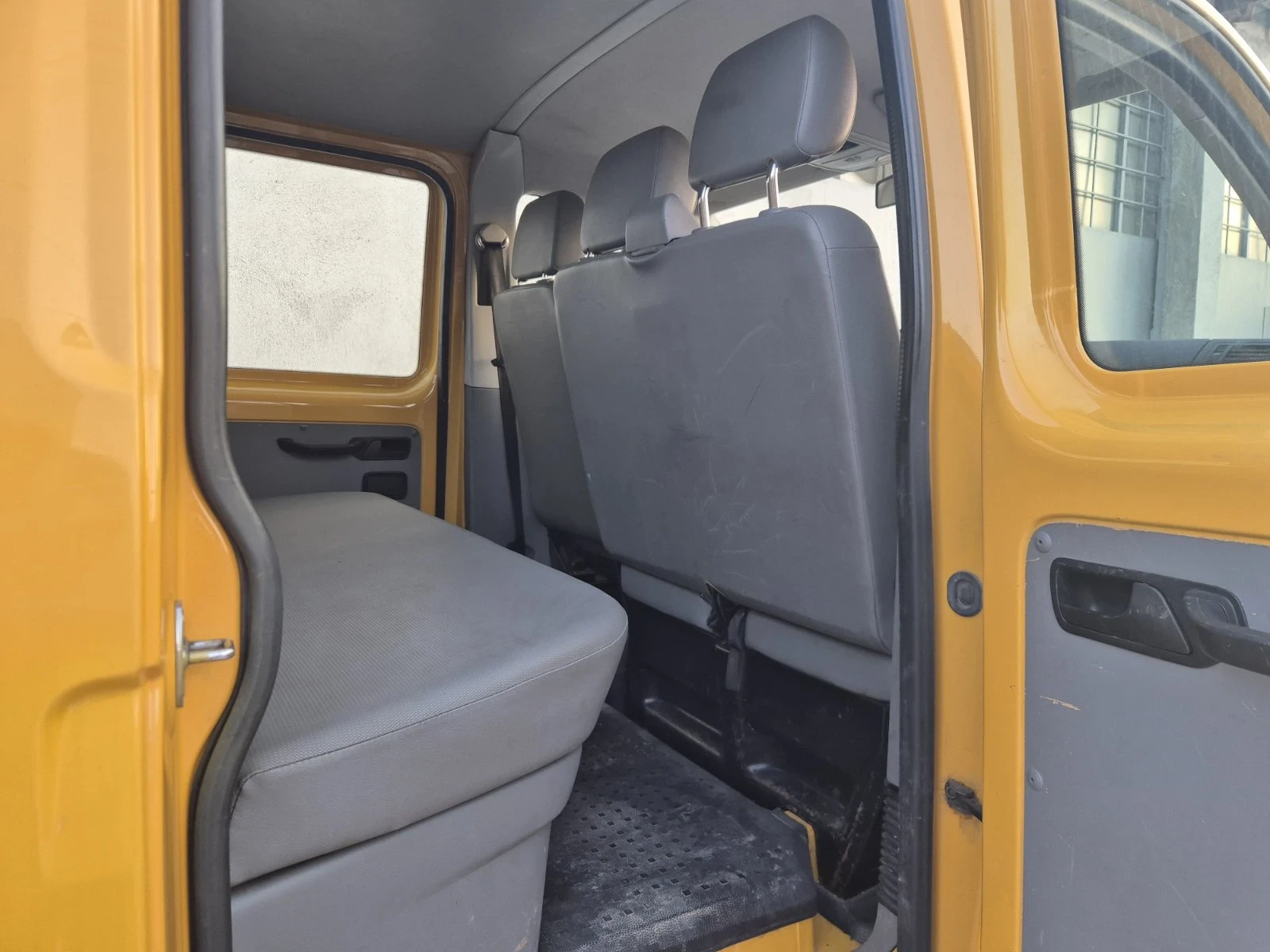 VW T5, снимка 10 - Бусове и автобуси - 55878537