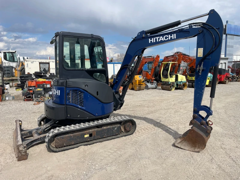 Багер Hitachi ZX38 U-3, снимка 2 - Индустриална техника - 49528395