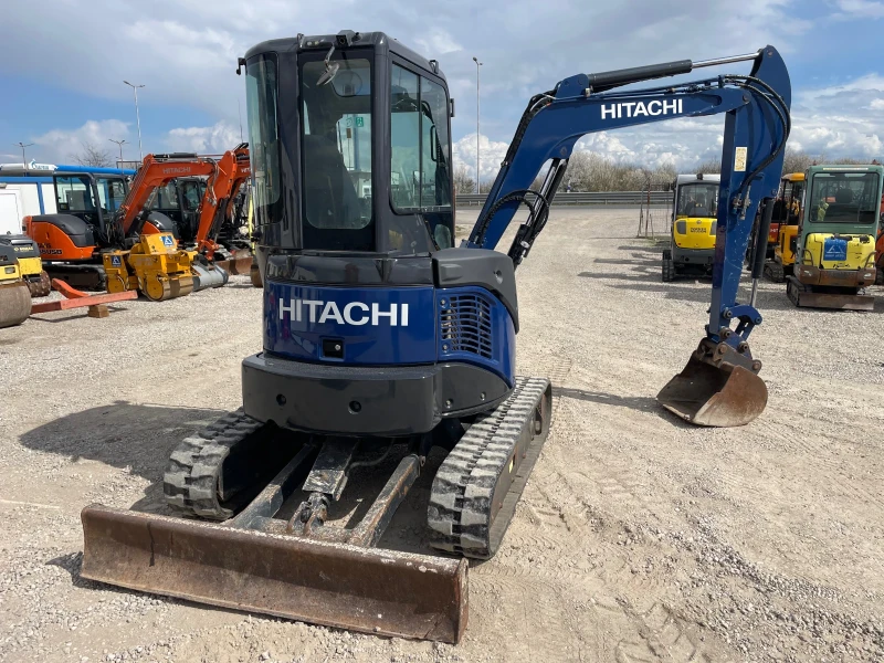 Багер Hitachi ZX38 U-3, снимка 4 - Индустриална техника - 49528395