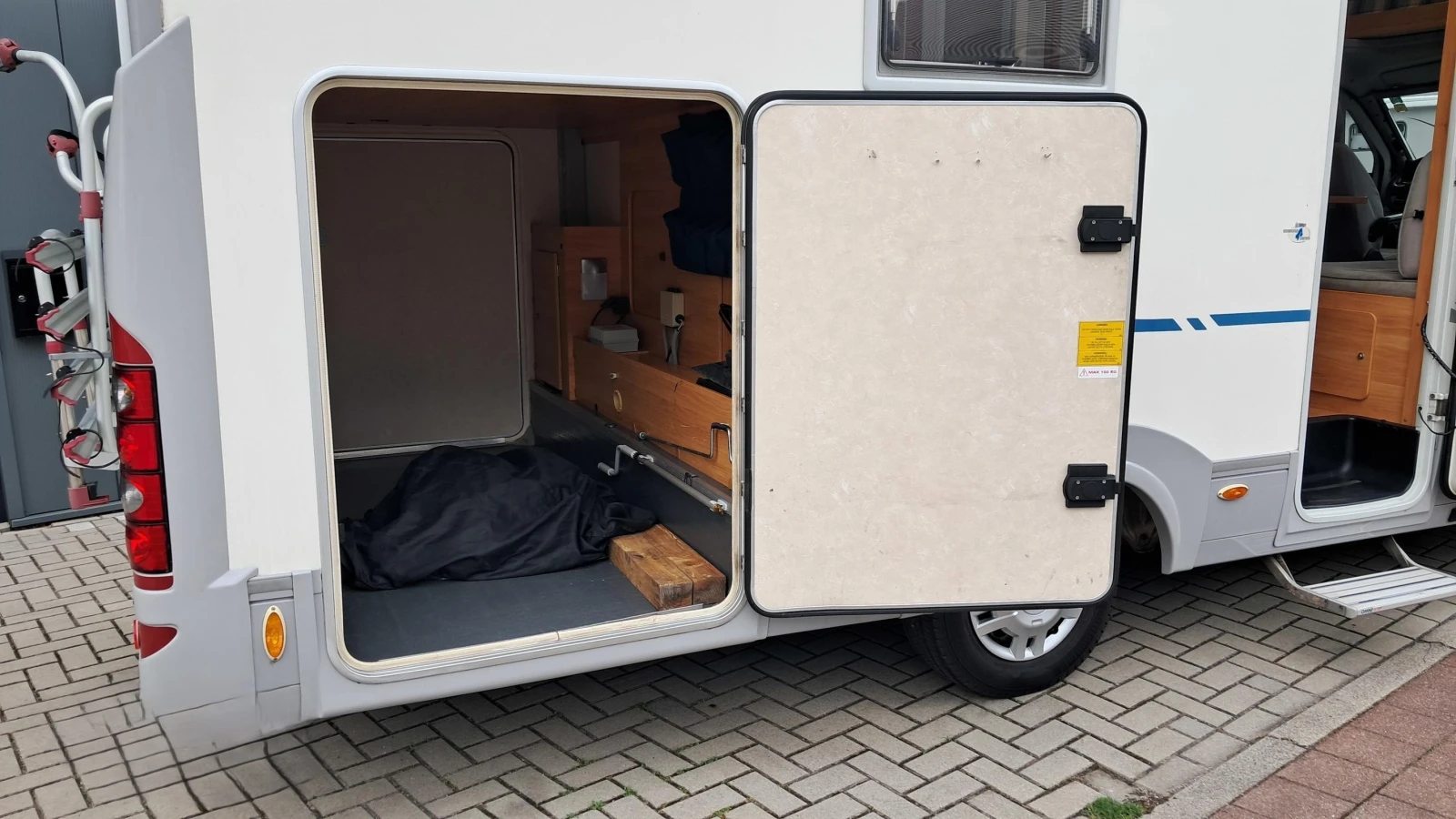 Кемпер Adria Coral 660 SP, снимка 11 - Каравани и кемпери - 55428474