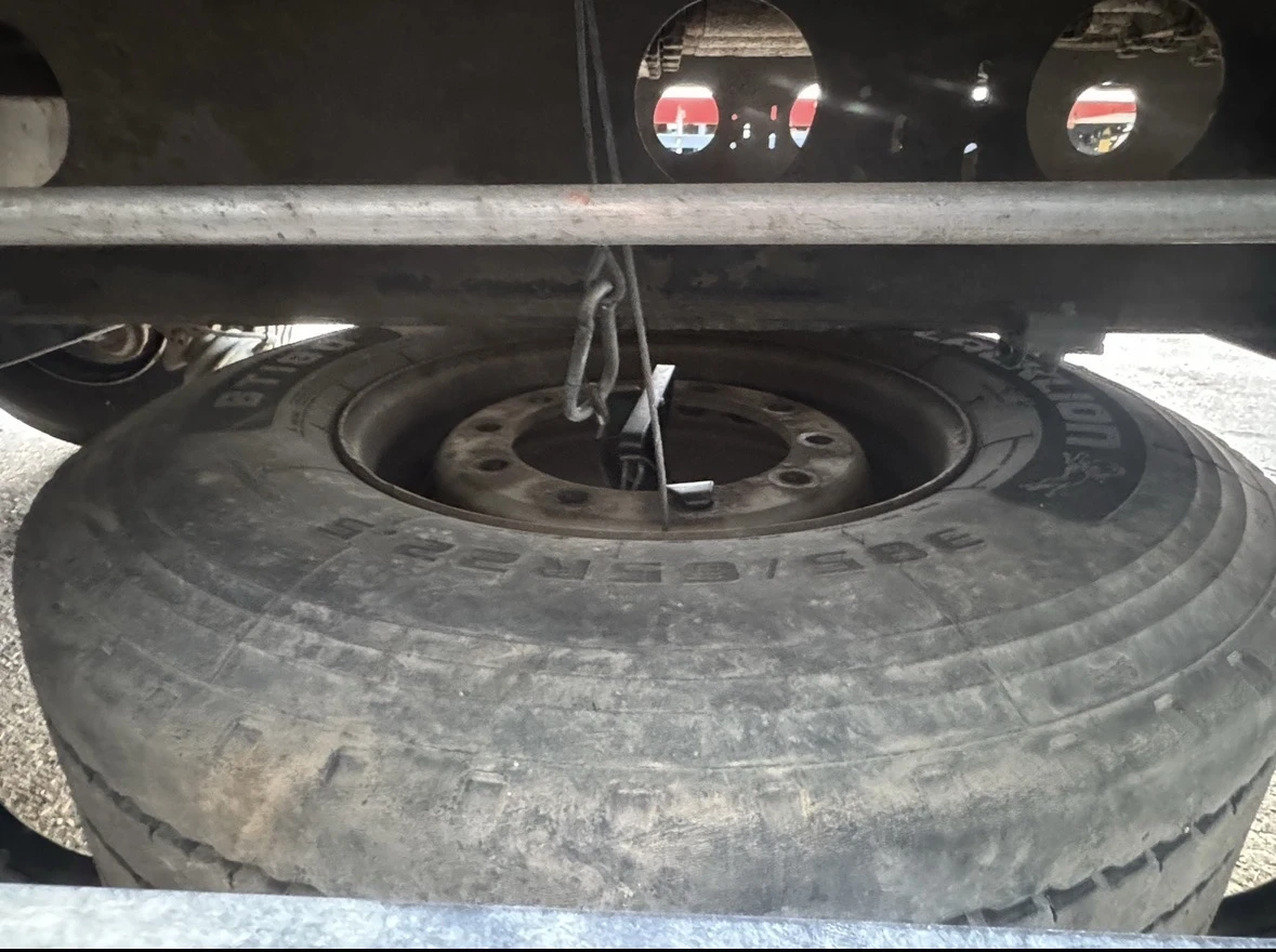 Полуремарке Schwarzmuller J-Serie, снимка 11 - Ремаркета - 53852643