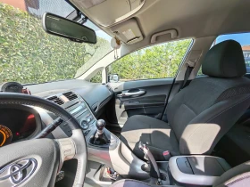 Toyota Auris, снимка 7