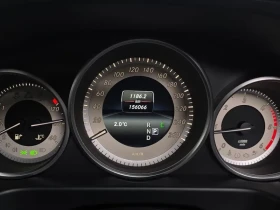 Mercedes-Benz E 220 Bluetech Avantgarde Sports, снимка 8